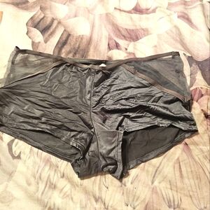 Victoria's Secret panties size M Color Gray